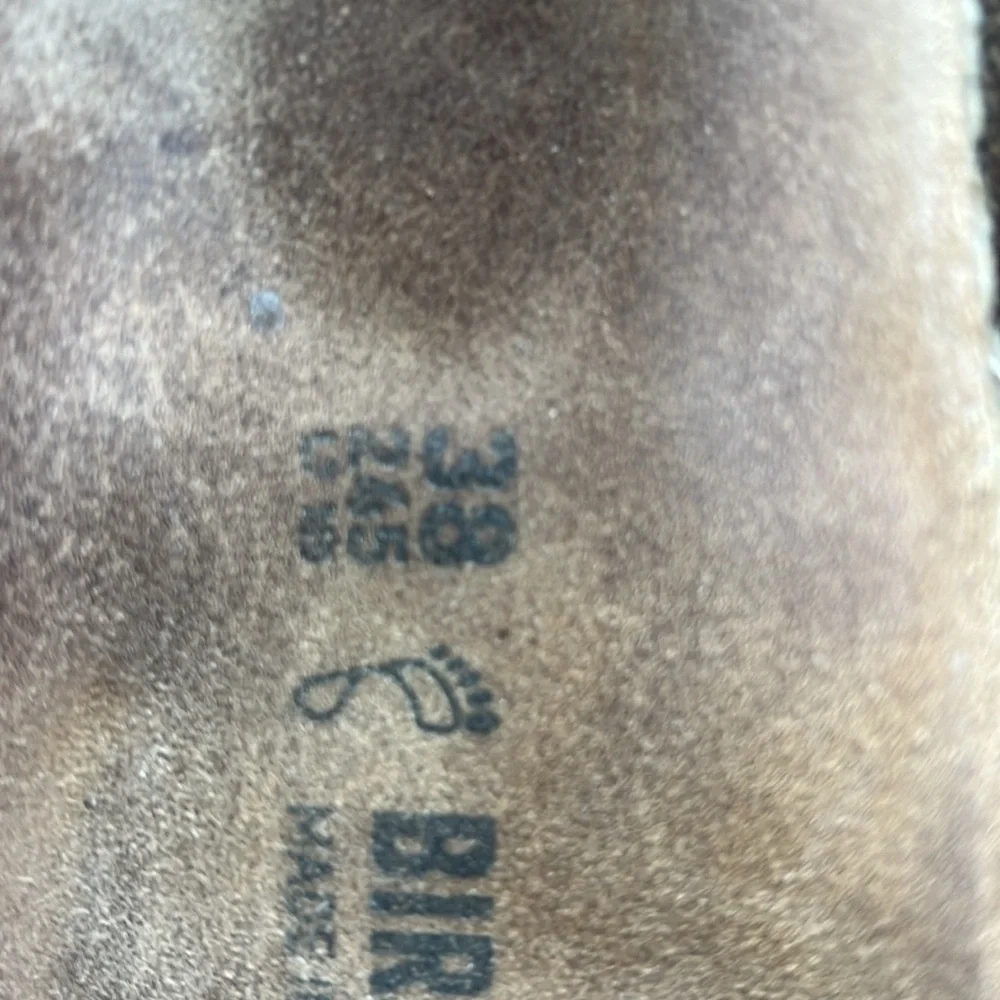 BIRKENSTOCK Sandals Size 38